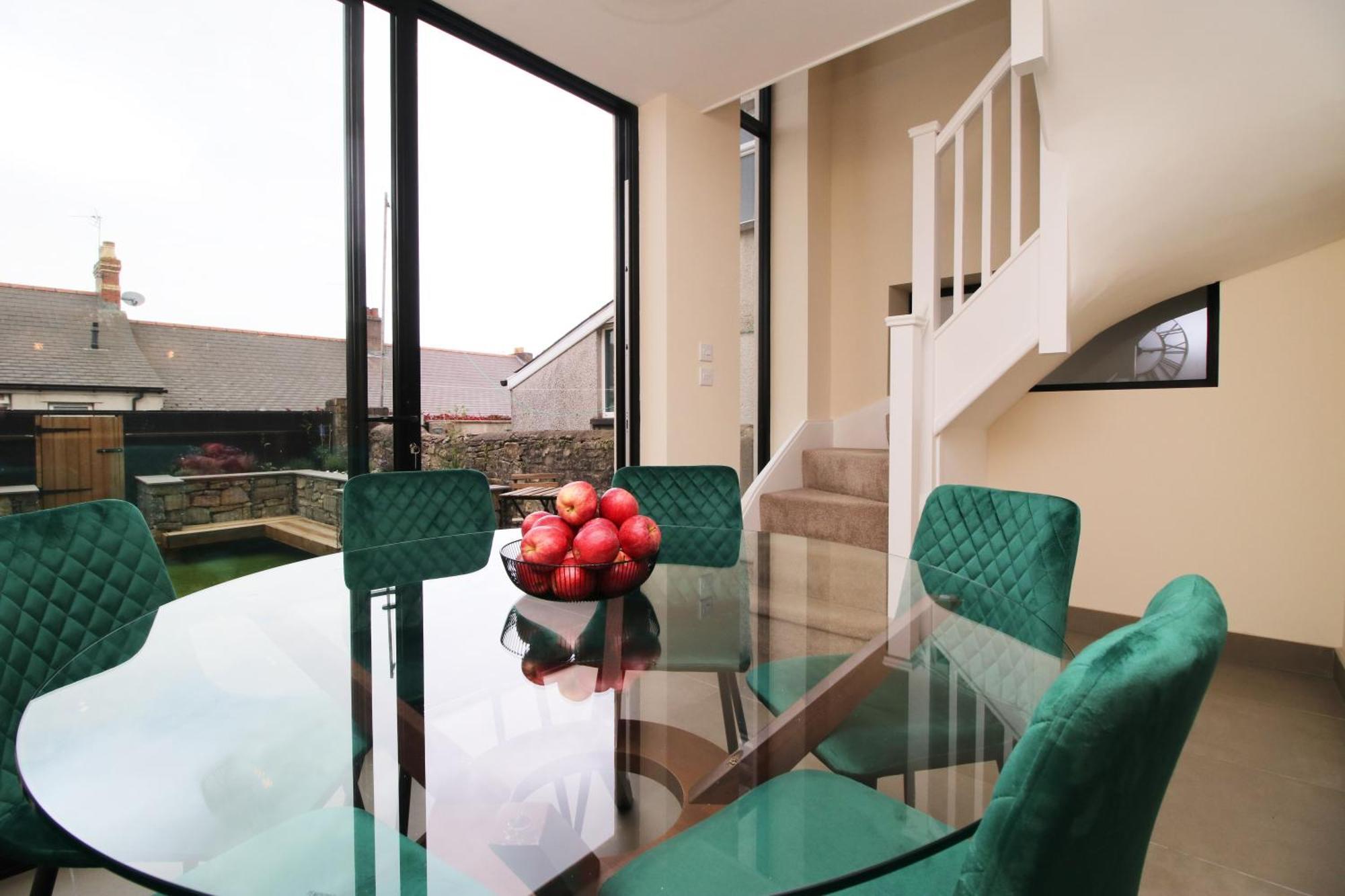 Luxury 4 Bedroom 4 Ensuite Home In Penarth 卡迪夫 外观 照片